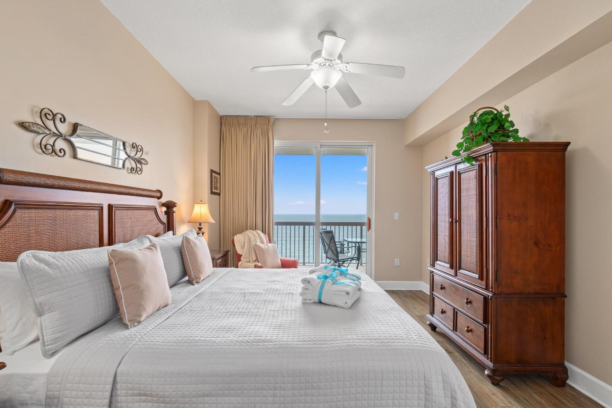 Gulf Front Master Br In Sunrise Beach With Amazing Views! Sleeps 7! Panama City Beach Buitenkant foto