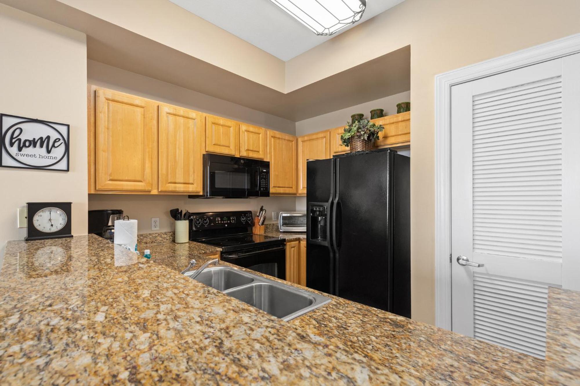 Gulf Front Master Br In Sunrise Beach With Amazing Views! Sleeps 7! Panama City Beach Buitenkant foto