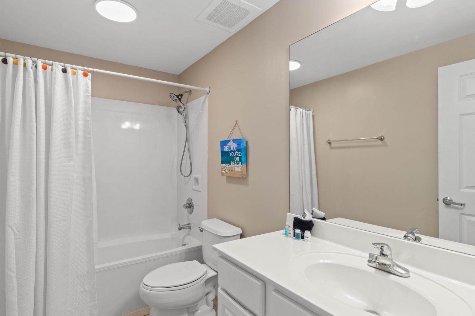 Gulf Front Master Br In Sunrise Beach With Amazing Views! Sleeps 7! Panama City Beach Buitenkant foto